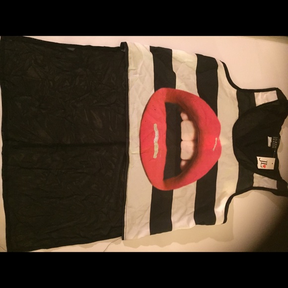 Lip crop top - Picture 2 of 3