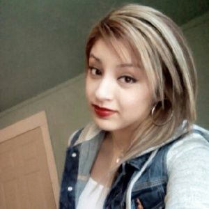 Meet your Posher, Sabrina