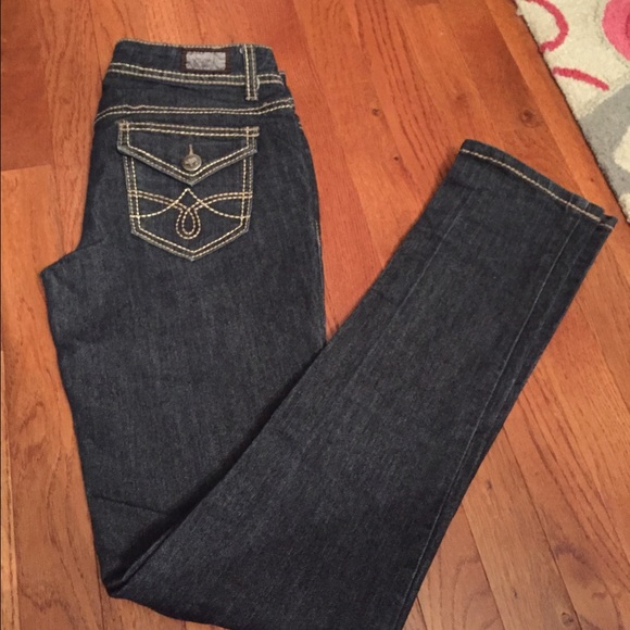 Earl Jeans