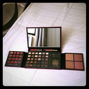 Estee lauder makeup pallette