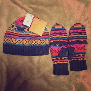 Rachel Roy winter hat and mittens - brand new