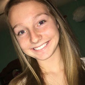 Meet your Posher, Brianna