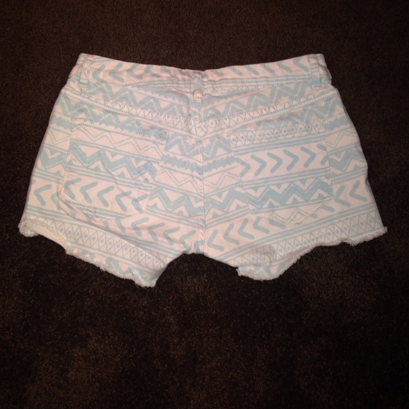 Pattern Shorts - Picture 2 of 2