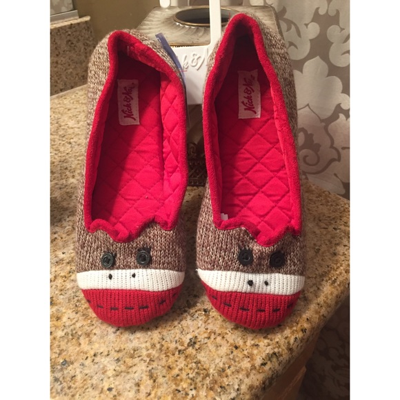 Nick & Nora Slippers NWT. Sz. Small 5-6