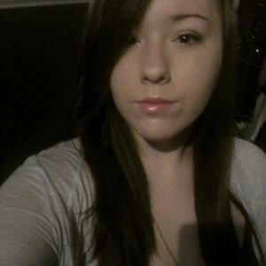 Meet your Posher, Caitlin