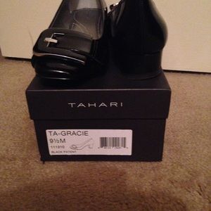 Tahari Shoes