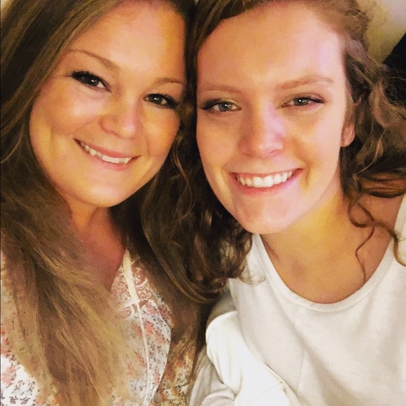 Meet your Posher, Andie - Picture 1 of 1