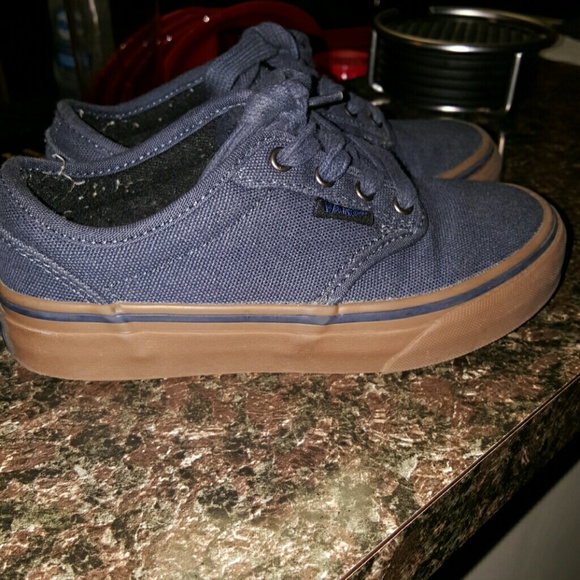 Kid's Vans - Picture 1 of 3