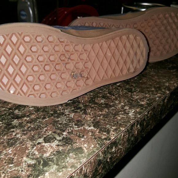 Kid's Vans - Picture 2 of 3