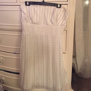 White strapless white house black market strapless