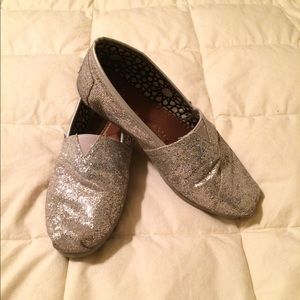 TOMS flats