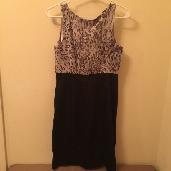 High-Waisted Dress - Picture 3 of 3