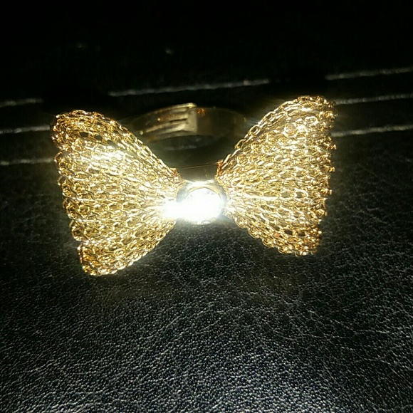 Costume Gold Bow Ring
