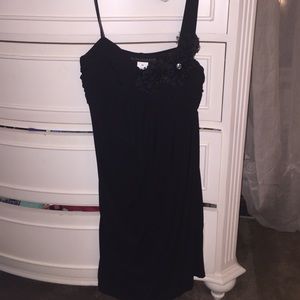 One shoulder black dress