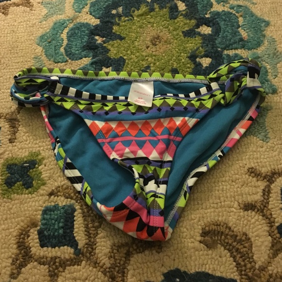 Aztec design bikini bottoms