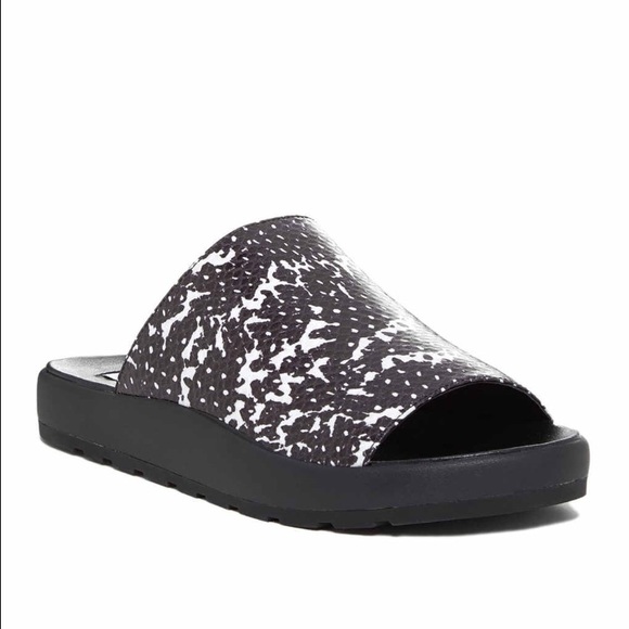 Steve Madden sandals