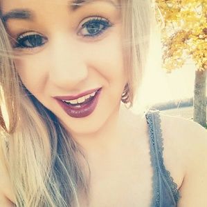 Meet your Posher, Jacquelyn