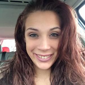 Meet your Posher, Raymee