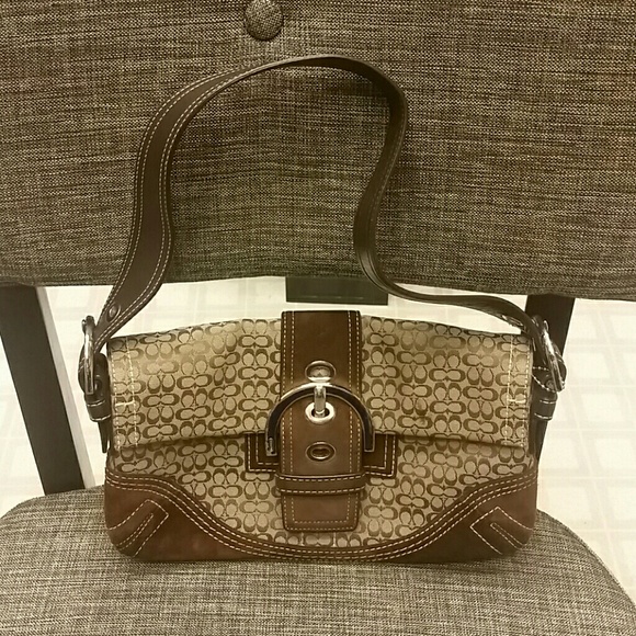 Authentic Coach shoulder bag