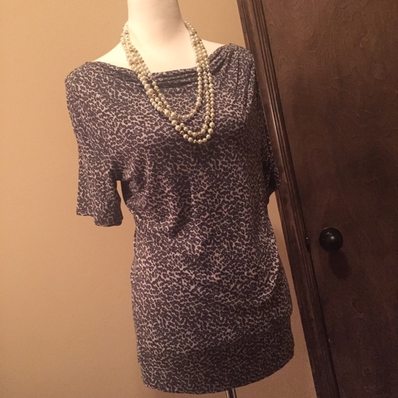 🚫❌🚫SOLD!Talbots Animal Print Top