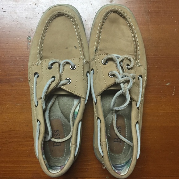 Bass boat shoes