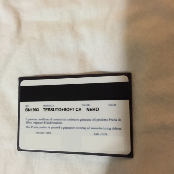 Authentic Prada hand/ shoulder bag. - Picture 4 of 4