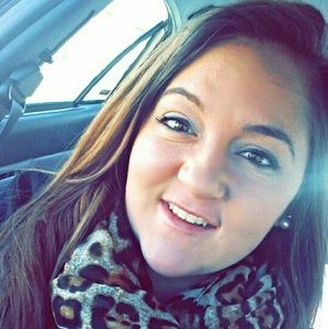 Meet your Posher, Lydia