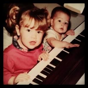 Meet your Posher, Hillary