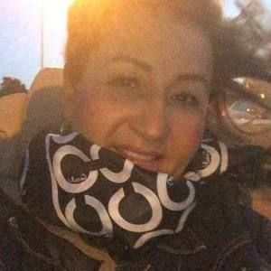 Meet your Posher, Ella