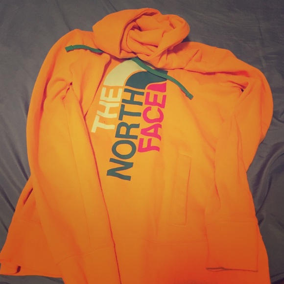 North face sweater
