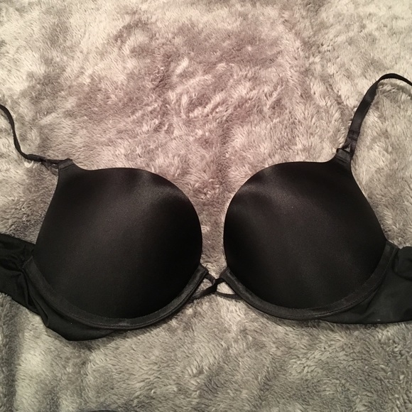 Black Victoria's Secret Bra