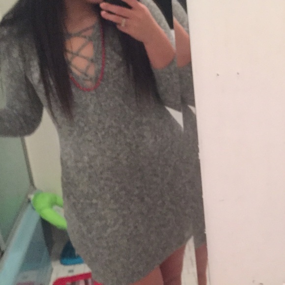 Grey/ black/ white dress with criss cross top! - Picture 1 of 2