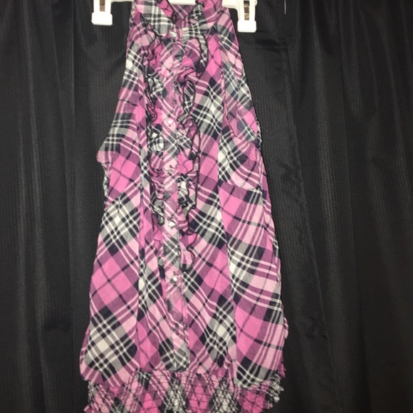 DRESSY Button up tank!!