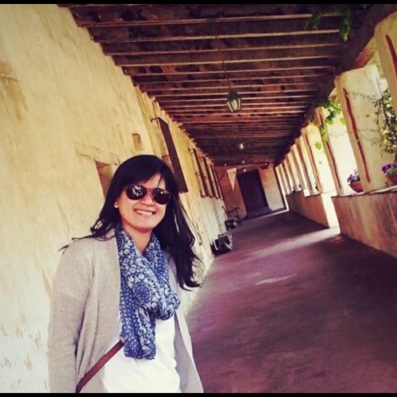 Meet your Posher, Joan - Picture 2 of 2