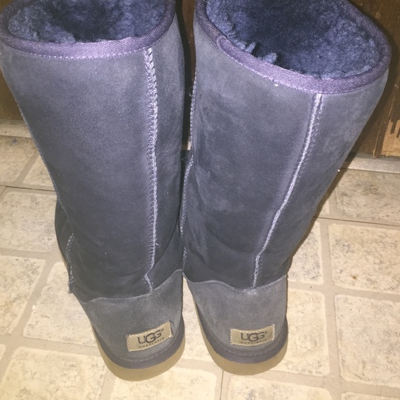 TALL BLUE UGGS