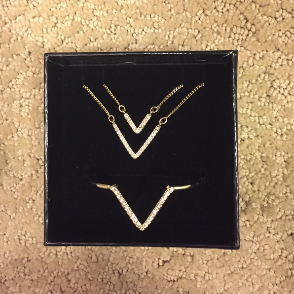 Victoria's Secret Necklace and Bracelet Set