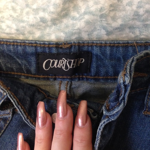 Pants courtship - Picture 2 of 4