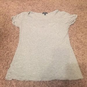 Gap tee shirt