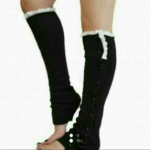 1 pair of black leg warmers
