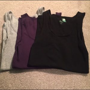 Old navy tank top bundle