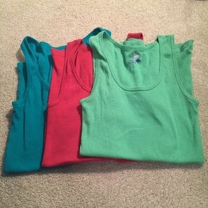 Old navy tank top bundle!