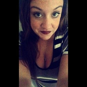 Meet your Posher, Lena