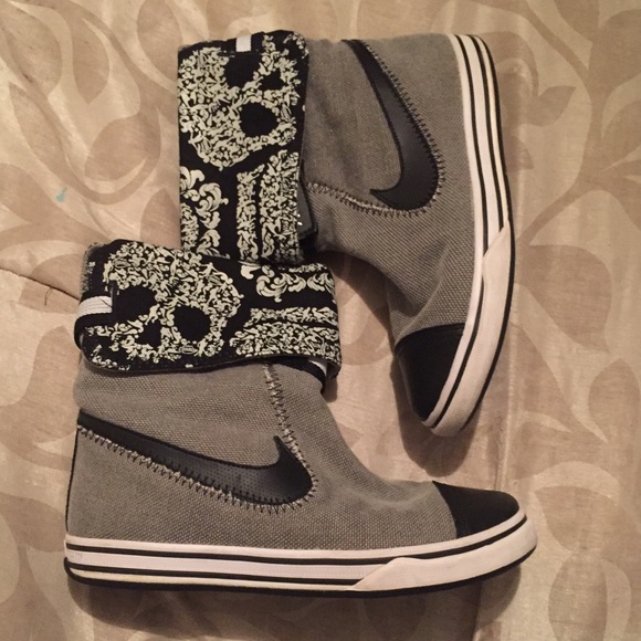 Nike Boots