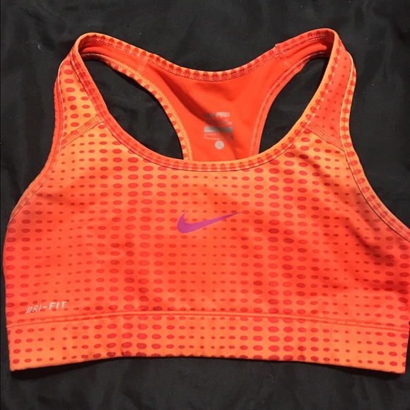 Nike pro sports bra