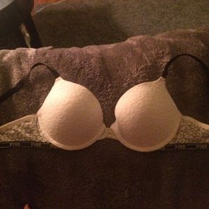 White lace print push up bra