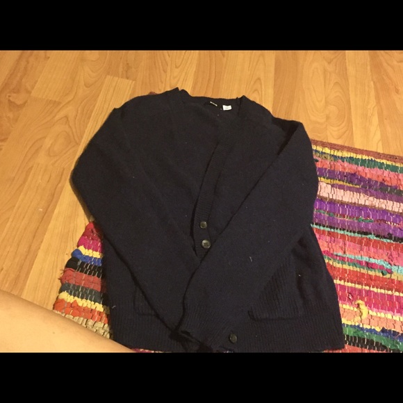 BDG cardigan on hold‼️‼️‼️