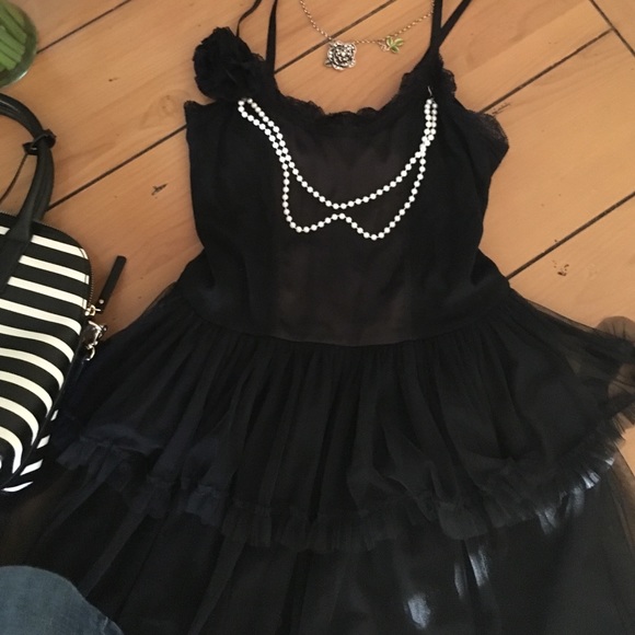 Black dress - Picture 4 of 4