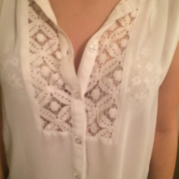 Collared button down - Picture 2 of 3