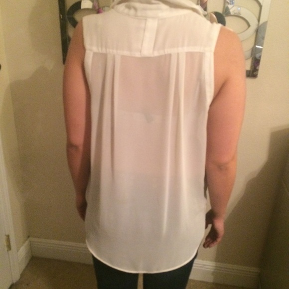 Collared button down - Picture 3 of 3