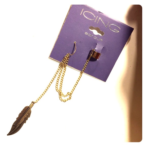NEW Feather Ear Cuff - Picture 1 of 2